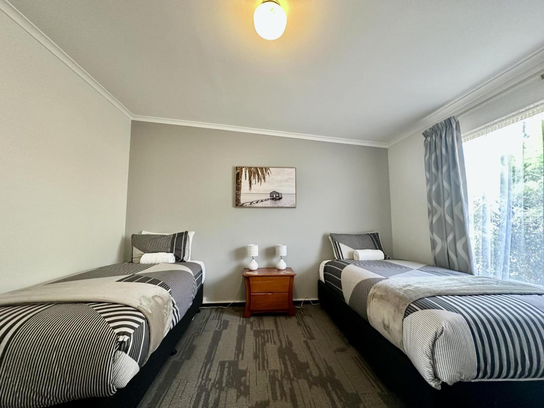 Barmup At Middleton Mews * Albany